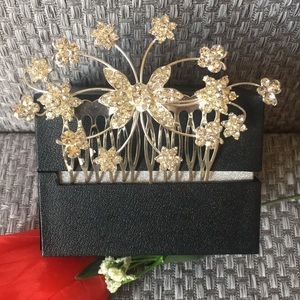 Crystal silver hairpiece